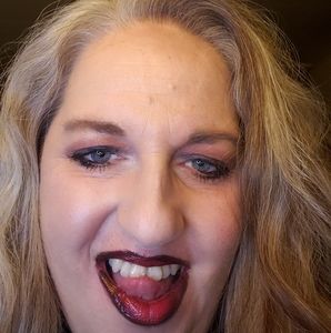 Meet your Posher, Faith